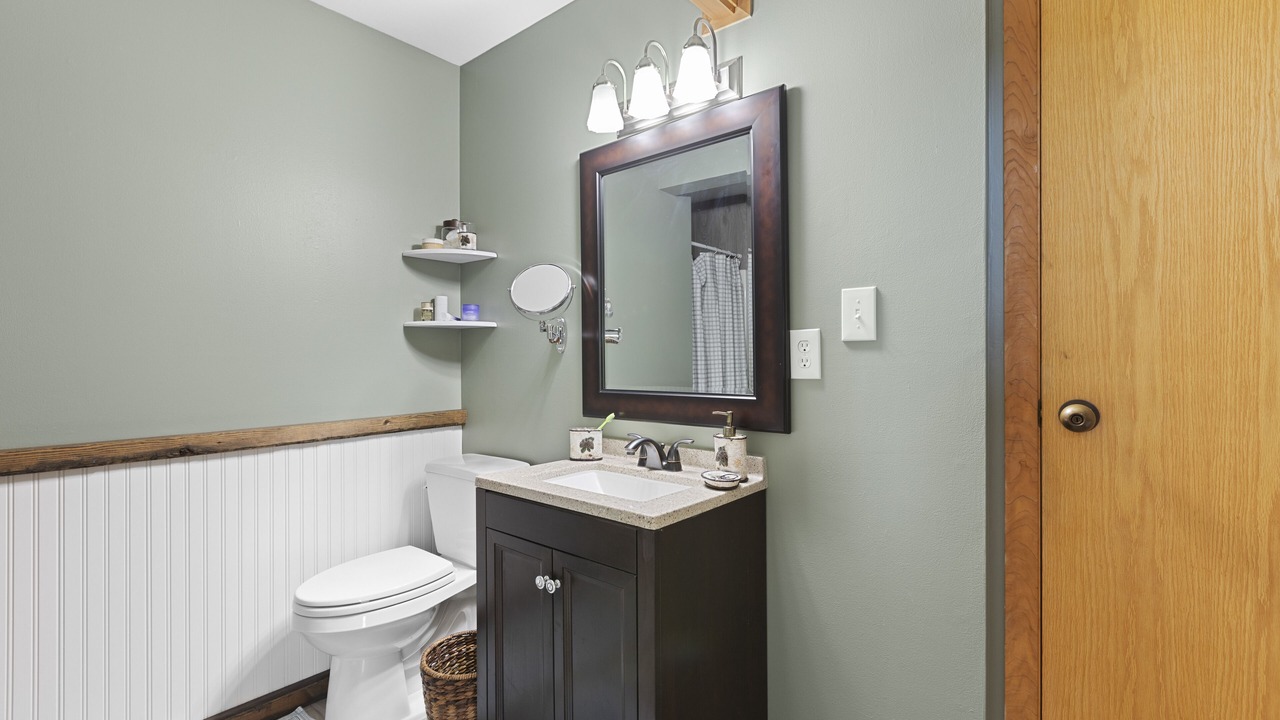 Photo of Bathroom in Canyon Creek