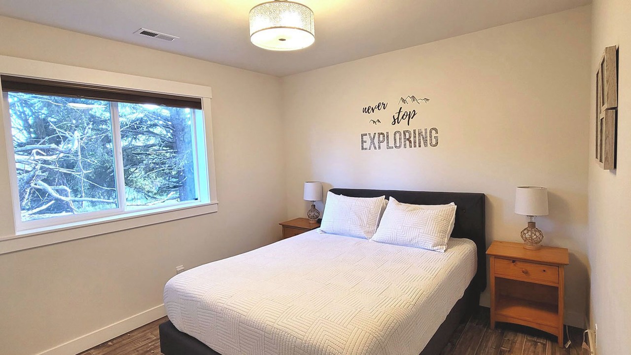 Photo of Bedroom in Pacific Beach