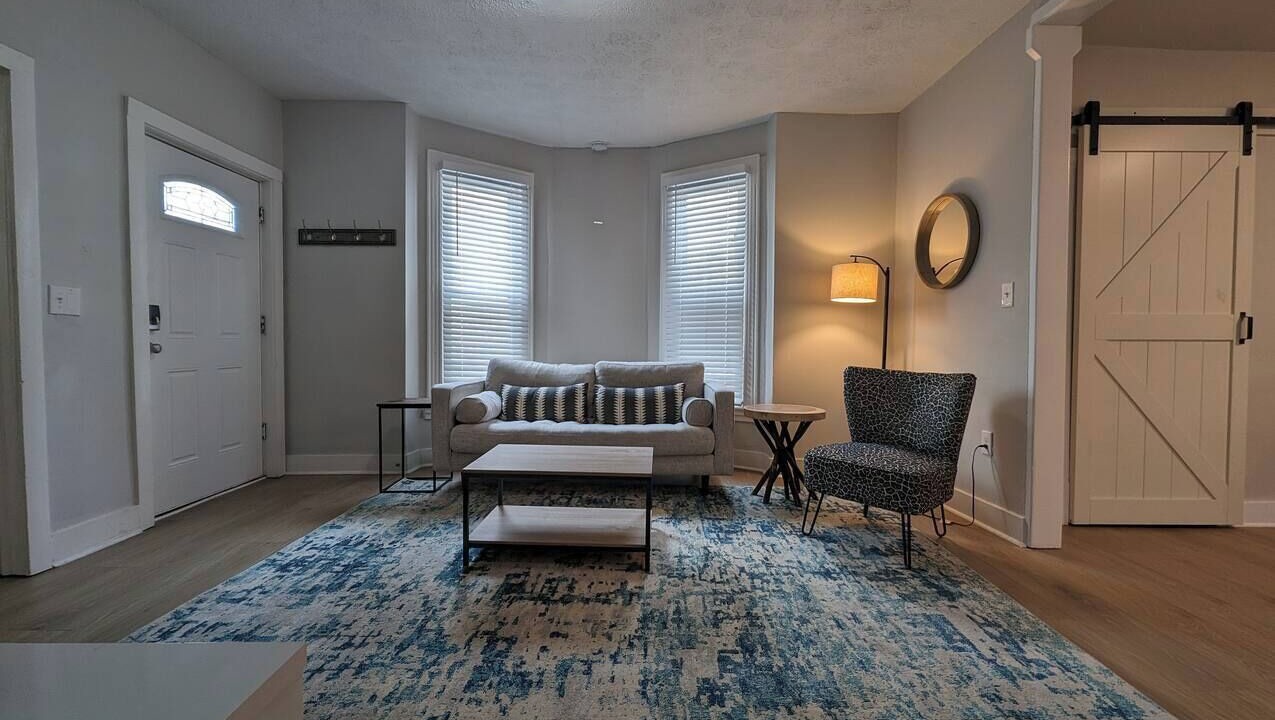 Photo of Livingroom in Ohio City