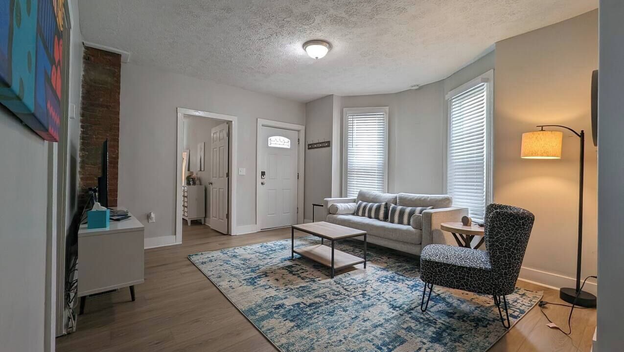 Photo of Livingroom in Ohio City