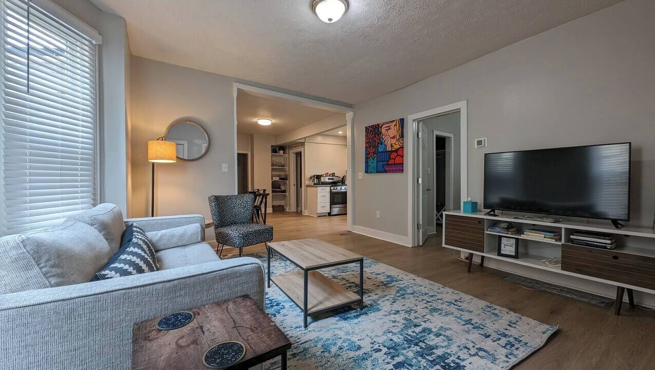 Photo of Livingroom in Ohio City