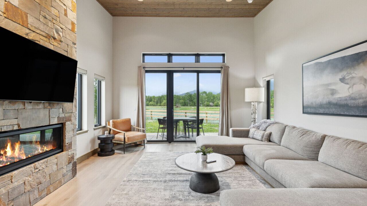 Photo of Livingroom in Grantsdale