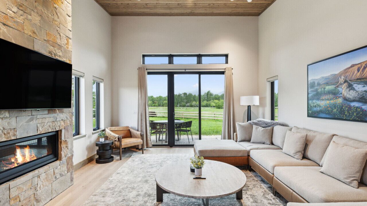 Photo of Livingroom in Grantsdale