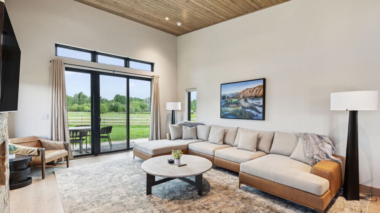 Photo of Livingroom in Grantsdale