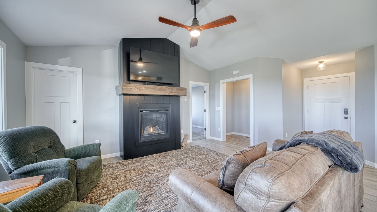 Photo of Livingroom in St. Anthony