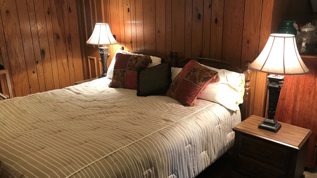 Photo of Bedroom in Heber Springs