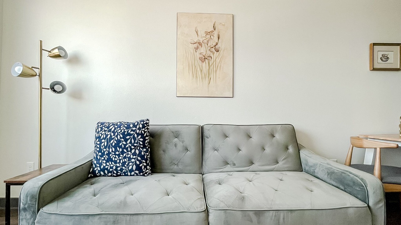 Photo of Livingroom in West Des Moines