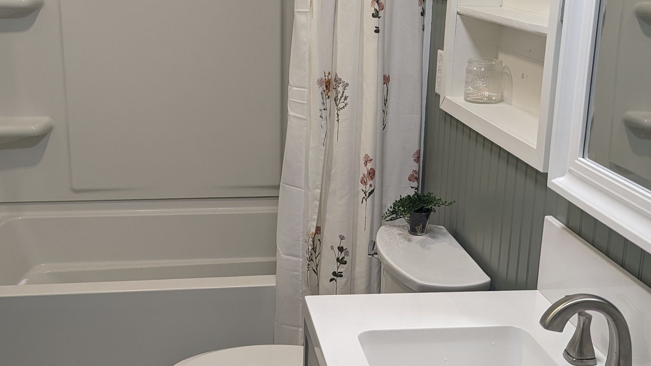 Photo of Bathroom in Martin City