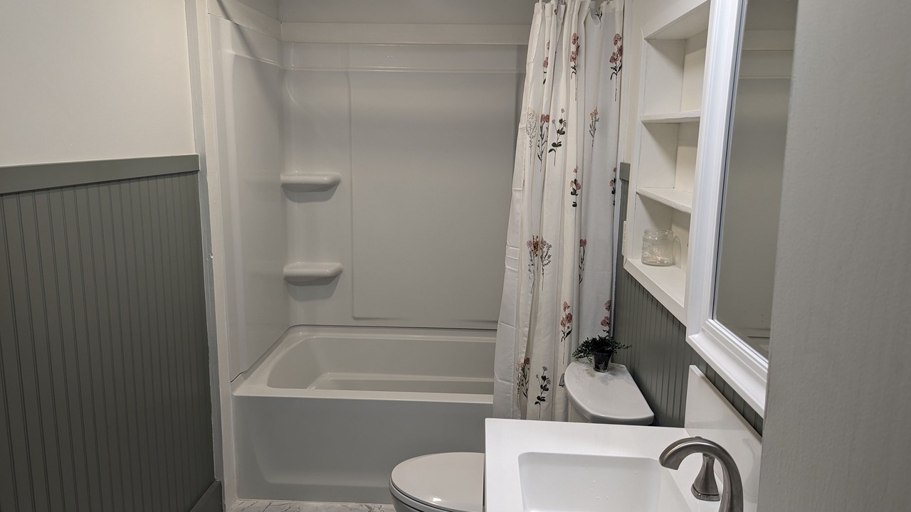 Photo of Bathroom in Martin City