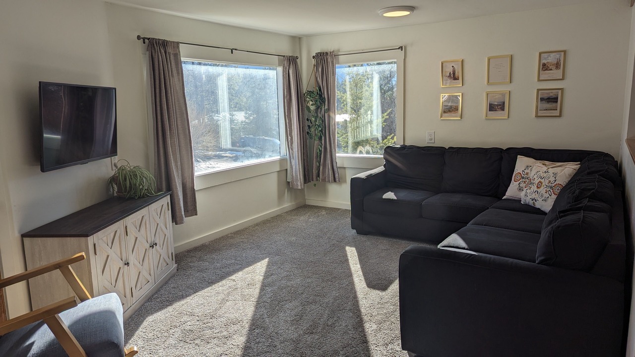 Photo of Livingroom in Martin City