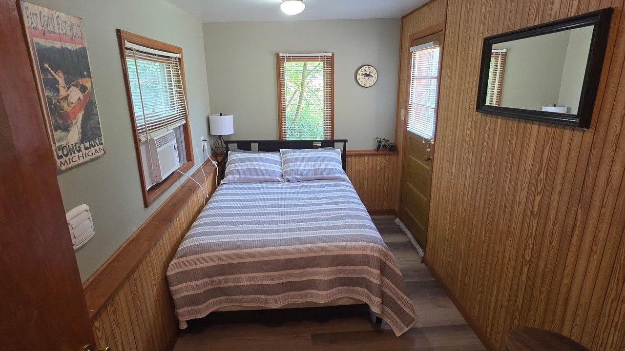 Photo of Bedroom in Three Rivers