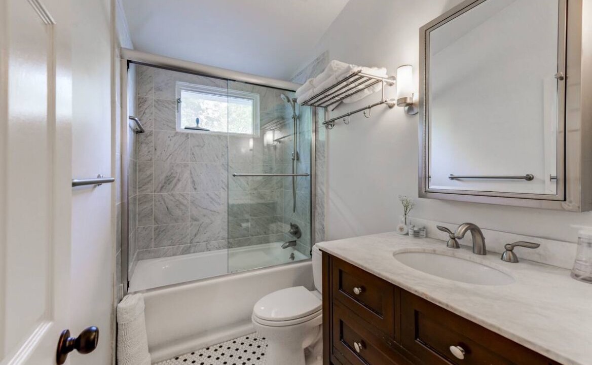 Photo of Bathroom in Midtown