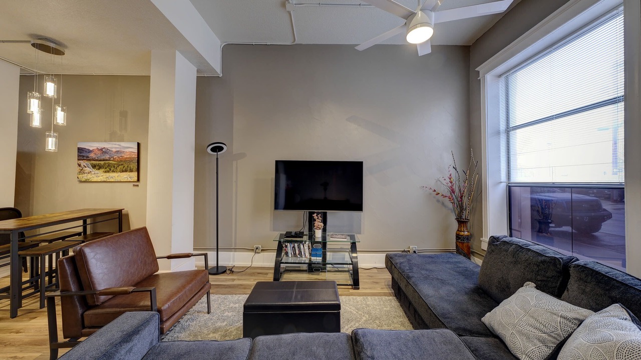 Photo of Livingroom in Sheridan