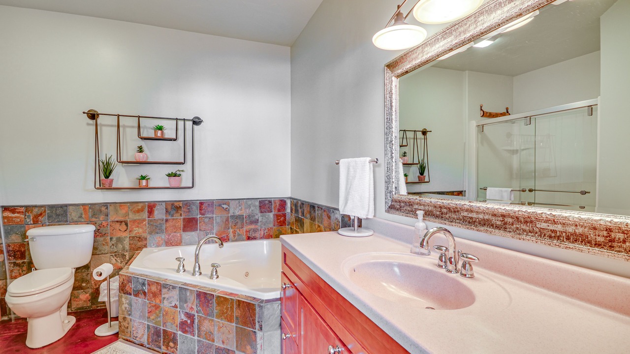 Photo of Bathroom in Nye