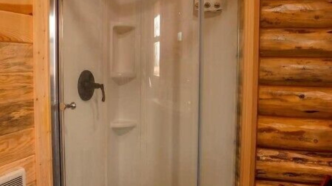 Photo of Bathroom in Salmon