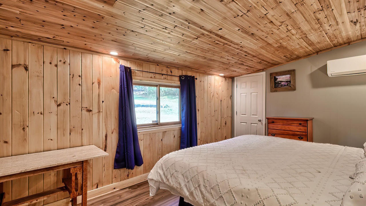 Photo of Bedroom in Ridgeway