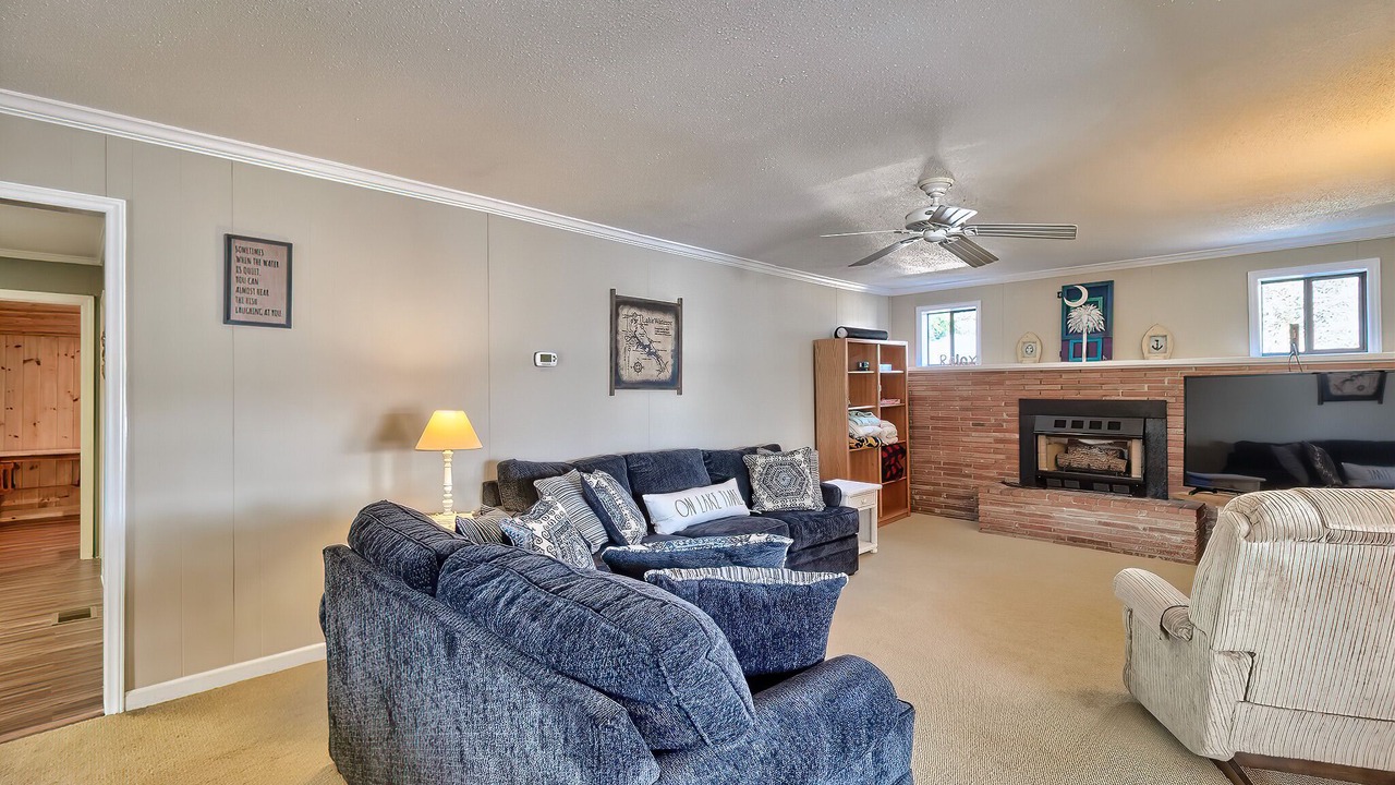 Photo of Livingroom in Ridgeway
