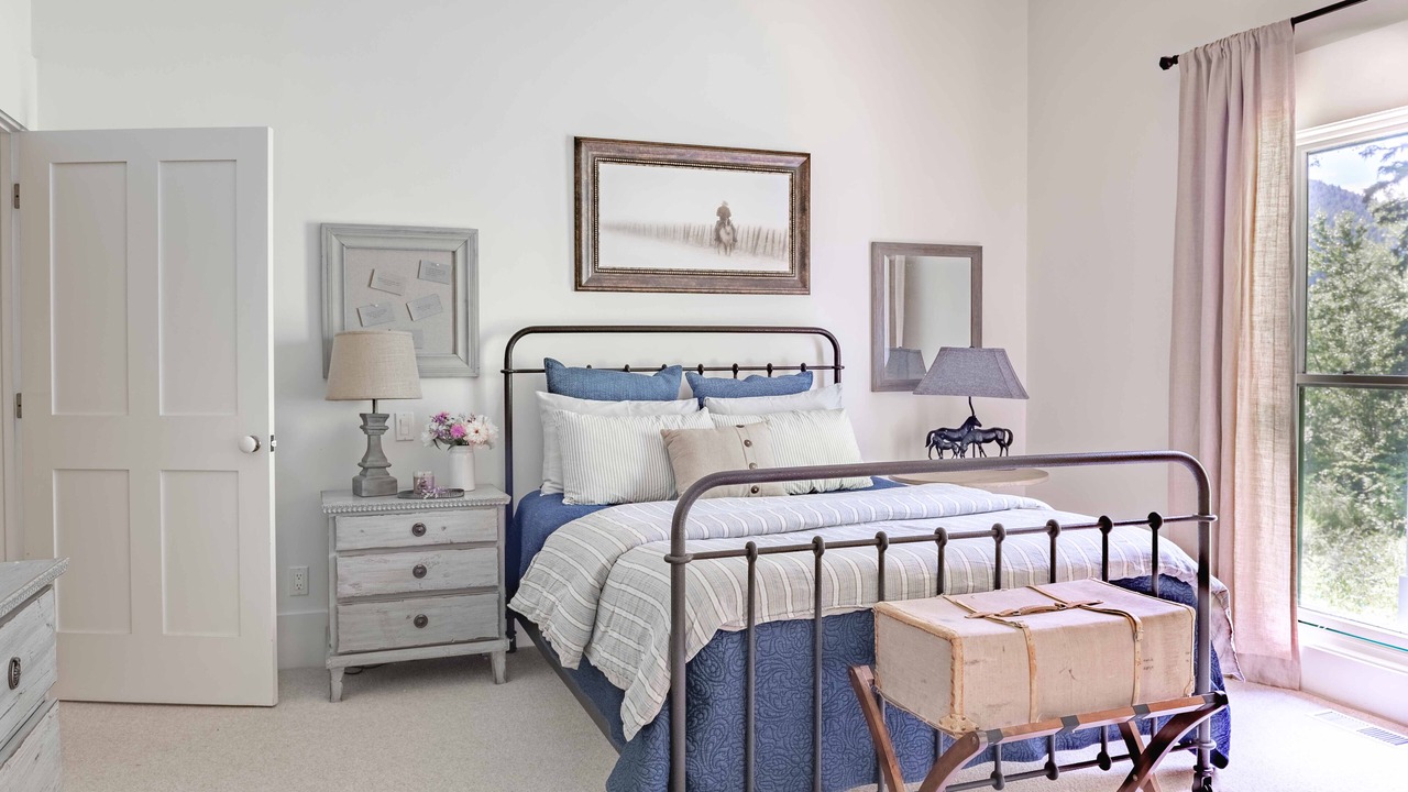Photo of Bedroom in Livingston