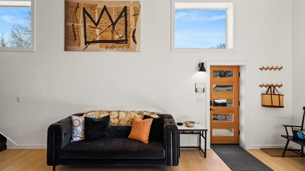 Photo of Livingroom in Livingston