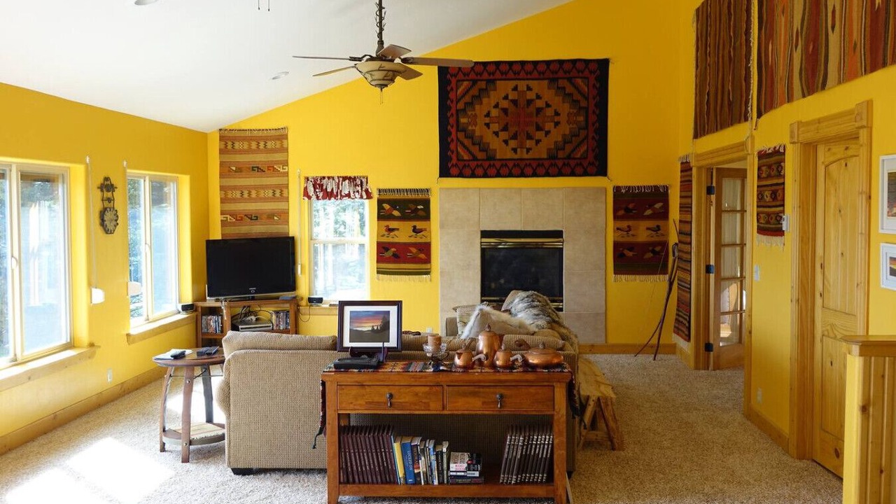 Photo of Livingroom in Island Park