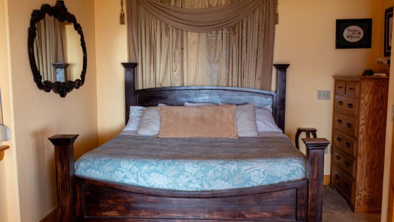 Photo of Bedroom in Island Park