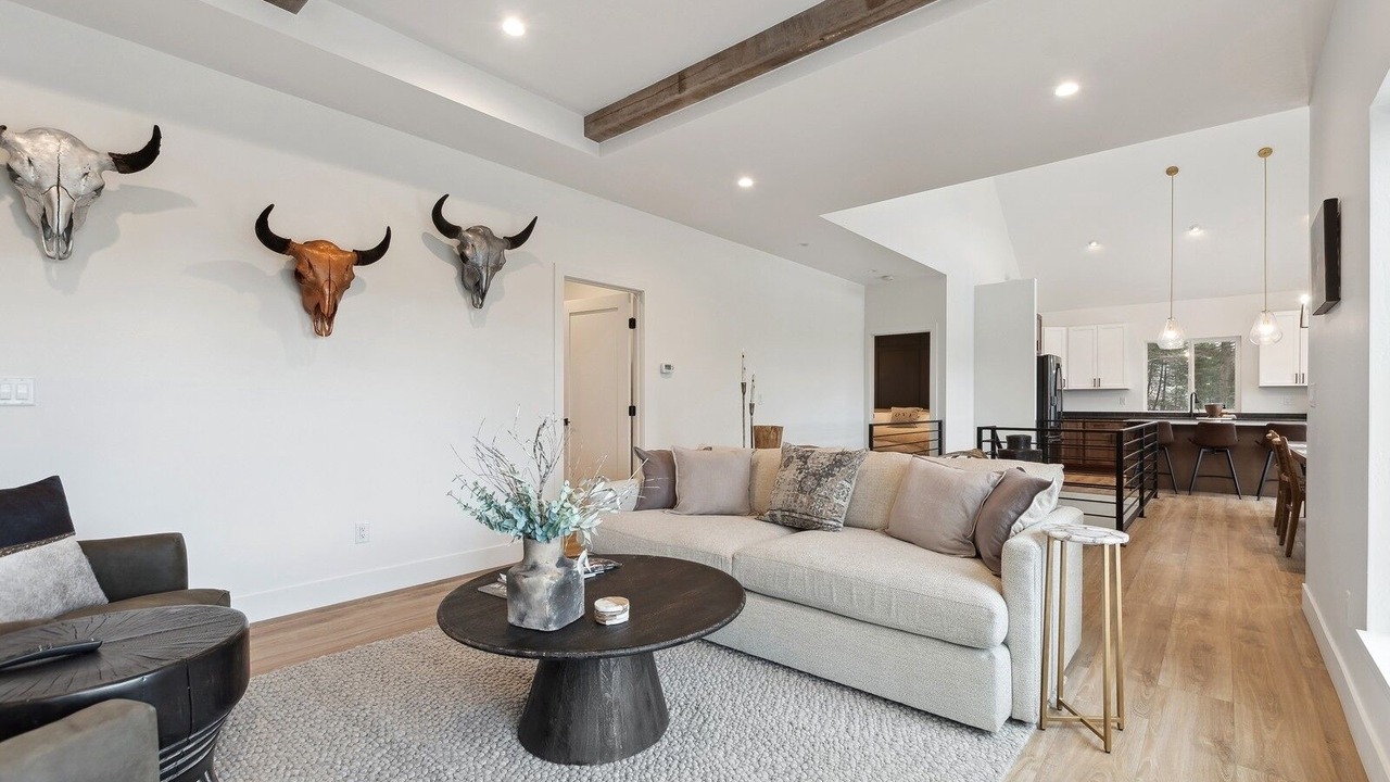 Photo of Livingroom in Lakeside