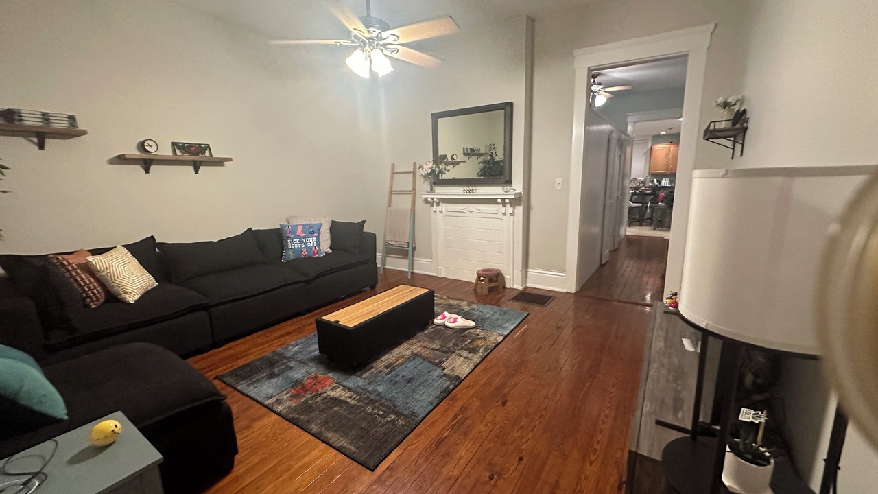 Photo of Livingroom in Crescent Hill