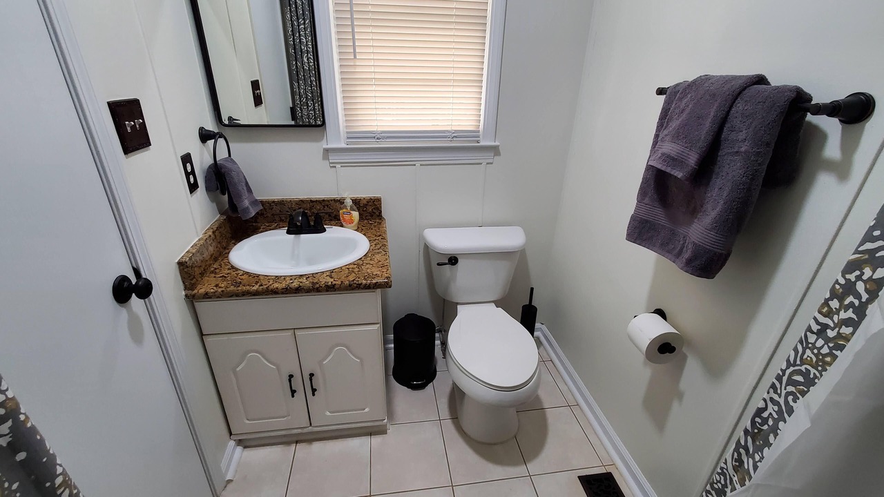 Photo of Bathroom in Clover