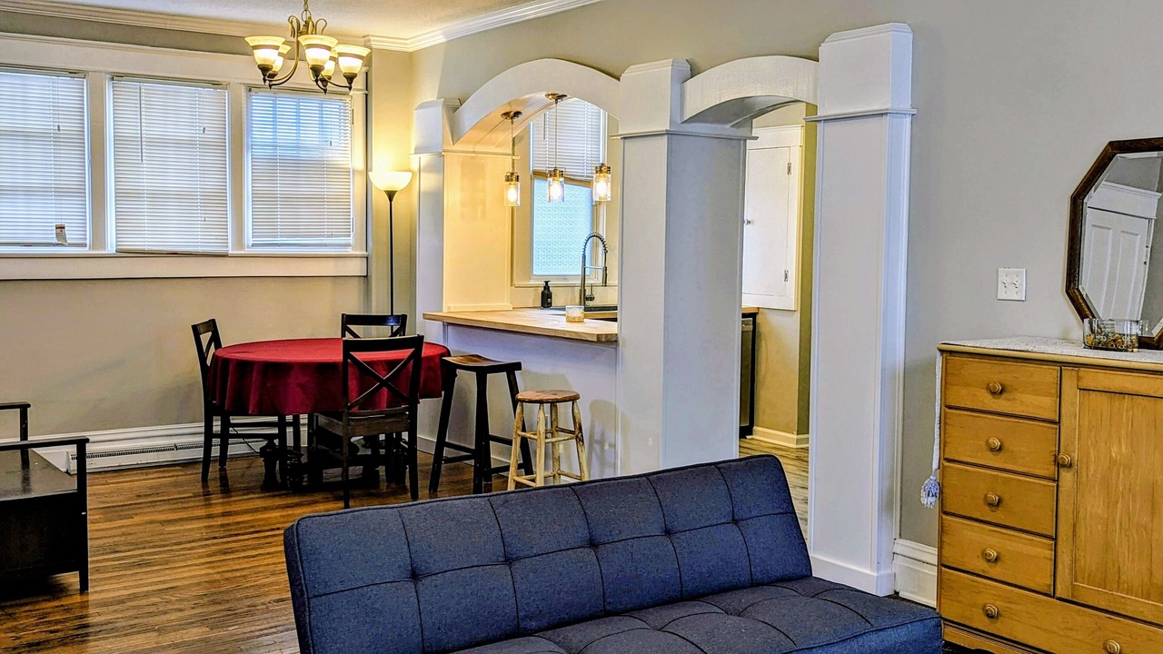Photo of Livingroom in Newark