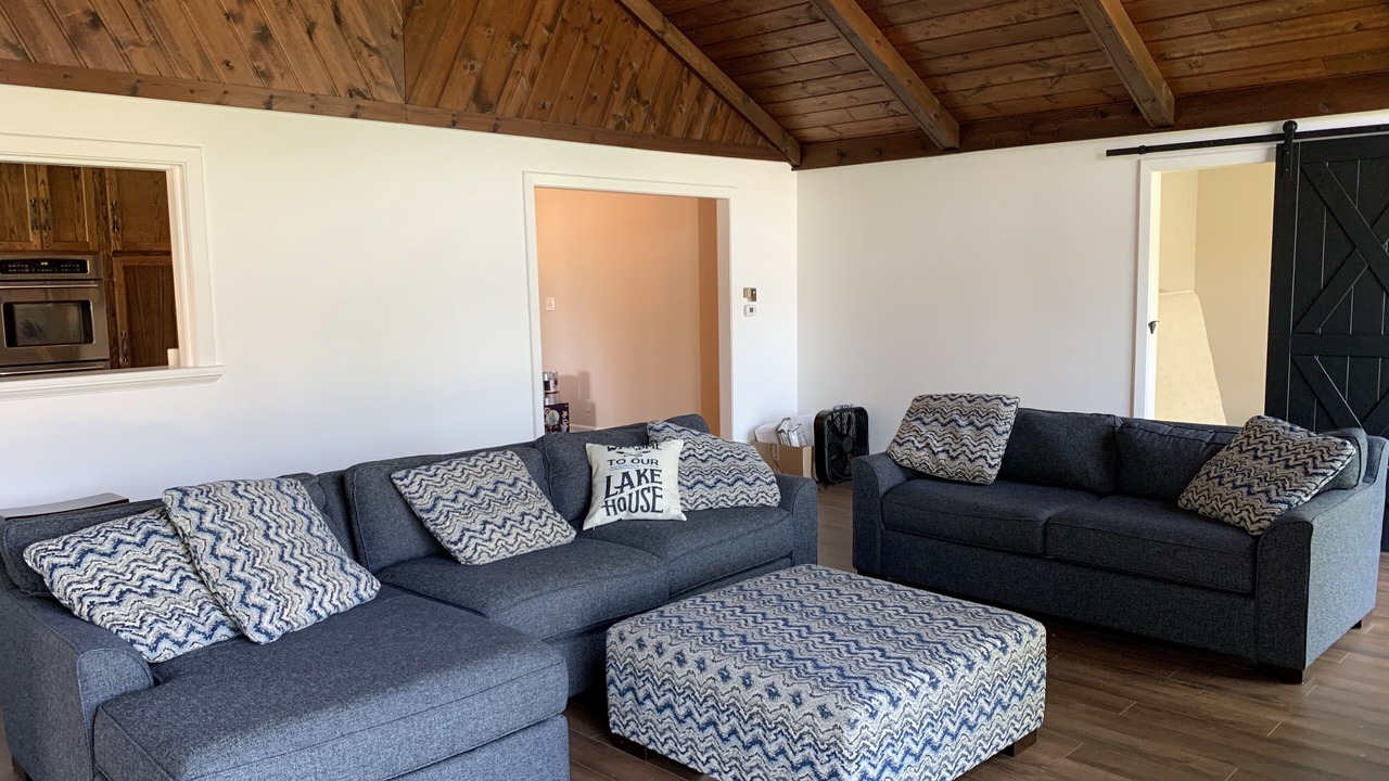 Photo of Livingroom in Edwardsburg