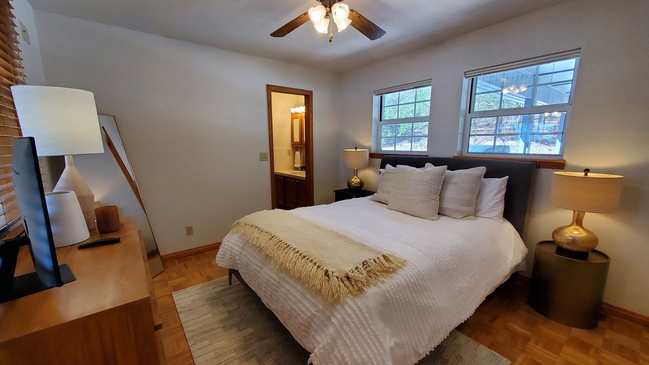 Photo of Bathroom in Lost Bridge Village
