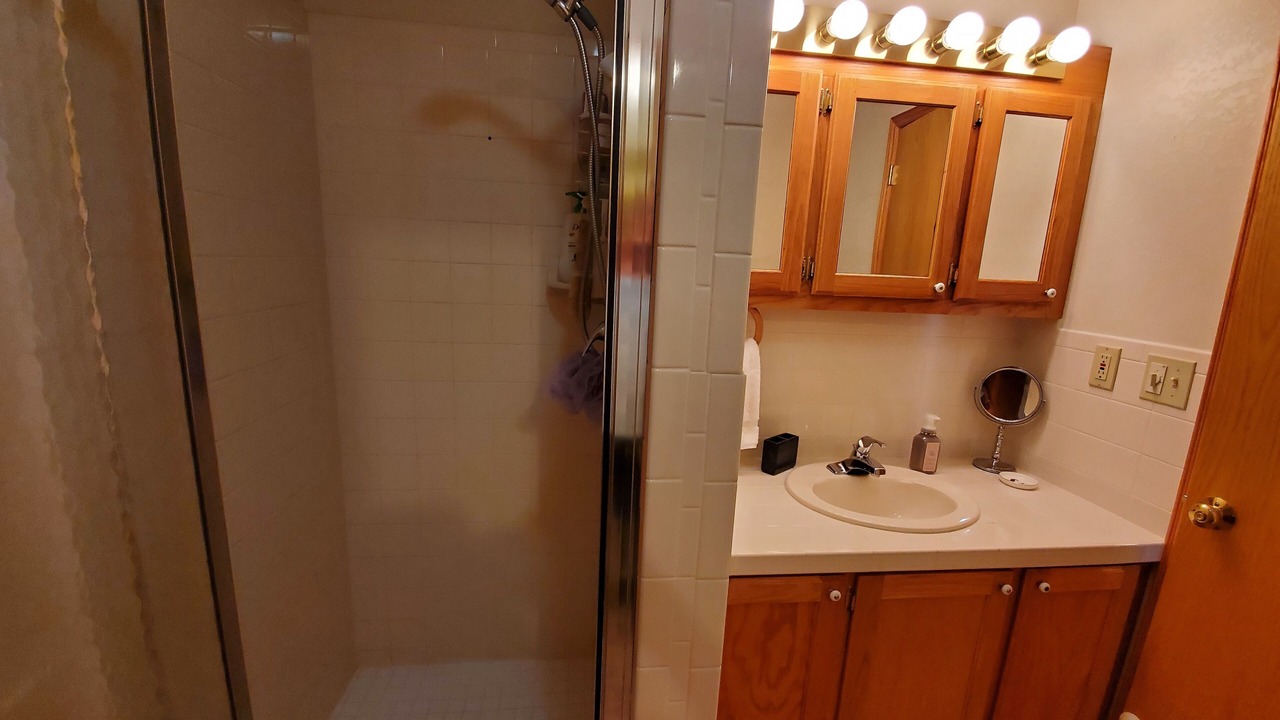 Photo of Bathroom in Lost Bridge Village