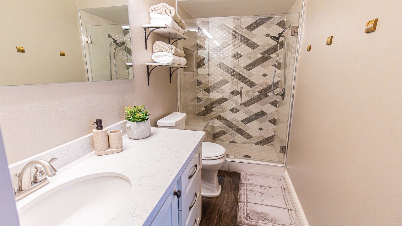 Photo of Bathroom in Palm Valley