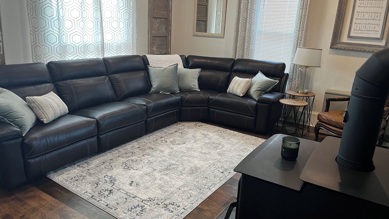 Photo of Livingroom in Hamilton