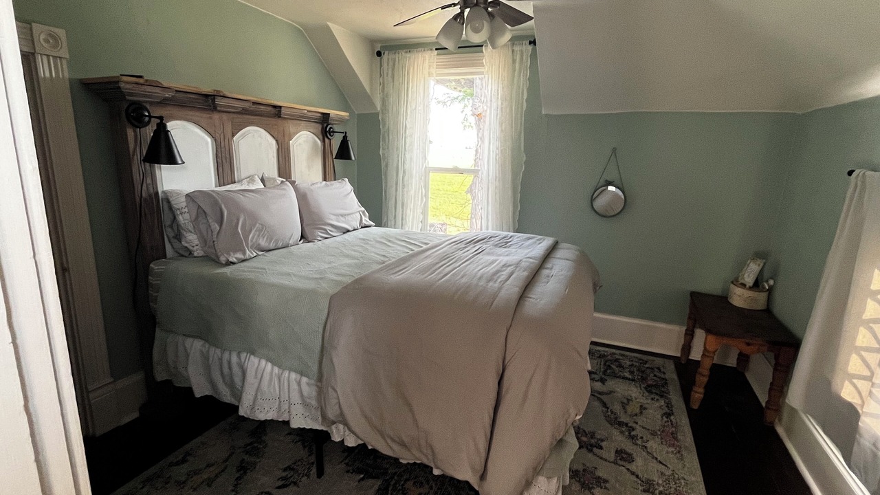 Photo of Bedroom in Hamilton