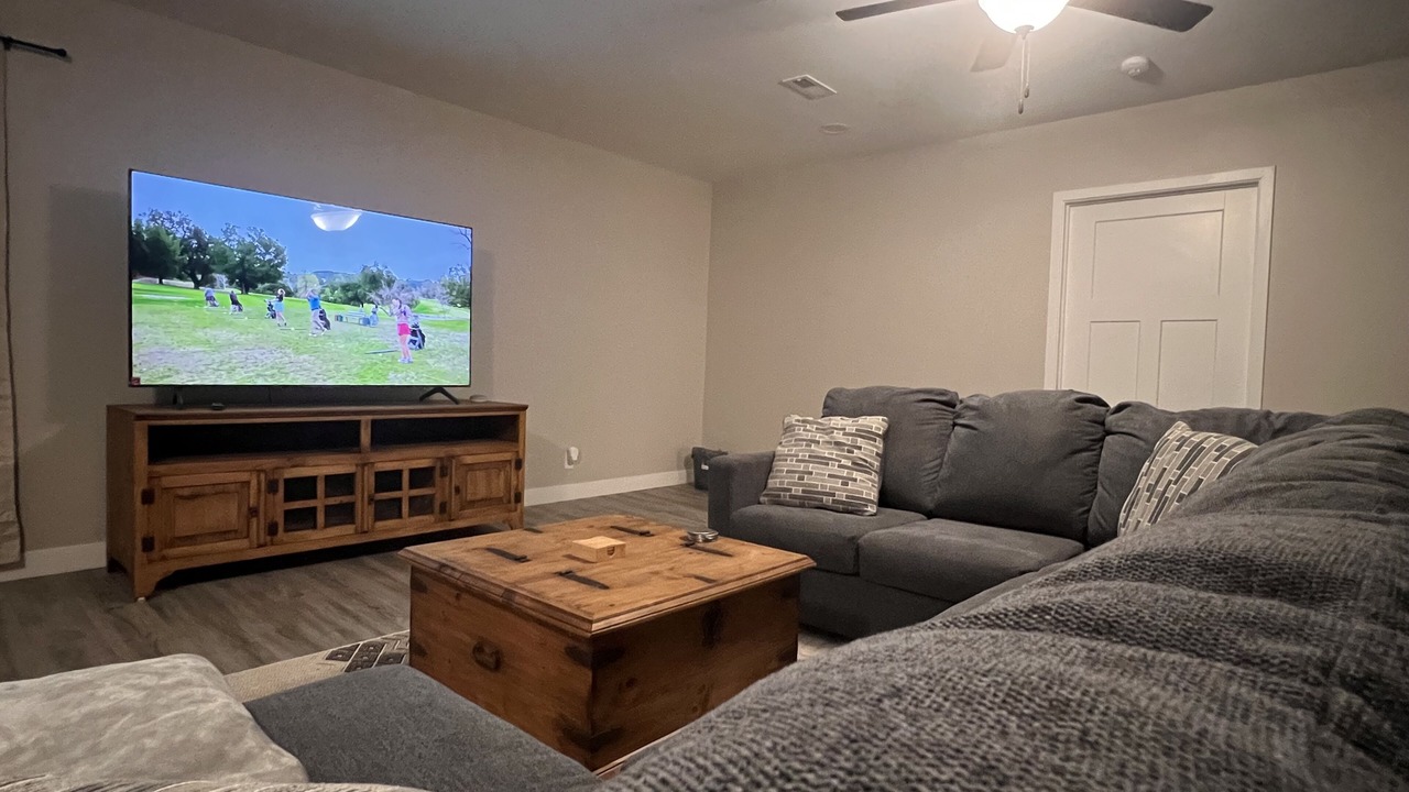 Photo of Livingroom in Lawrence
