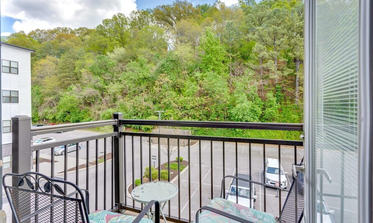 Photo of Patio Balcony in Downtown Chattanooga