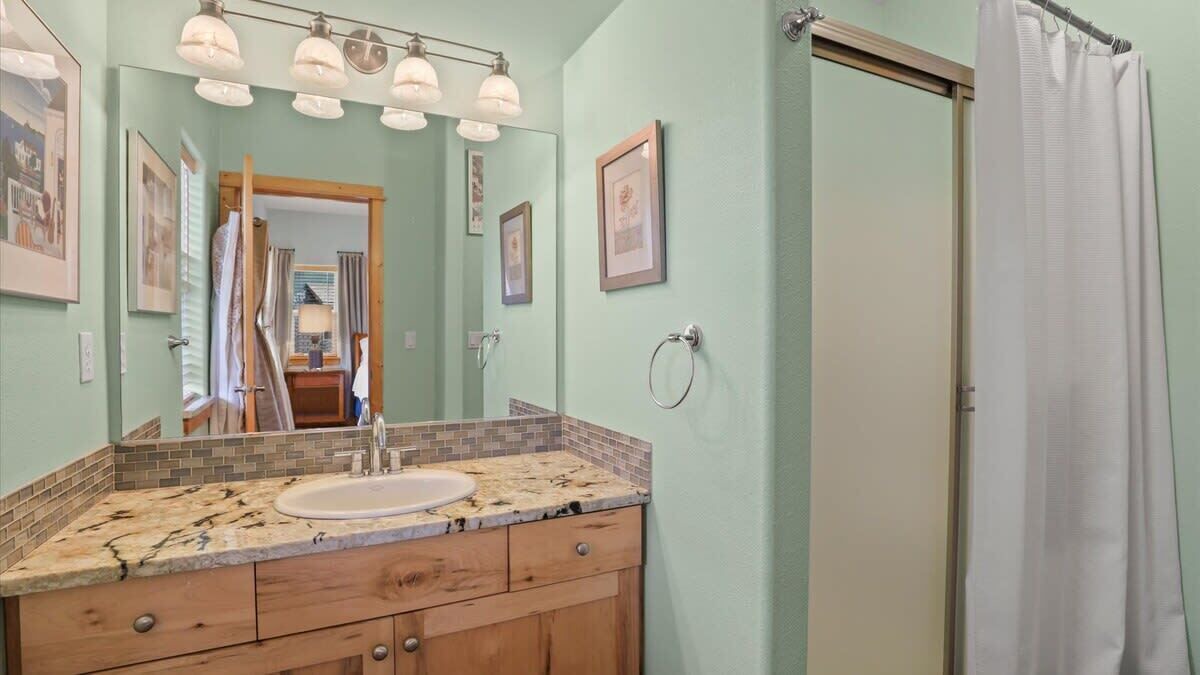 Photo of Bathroom in Blanchard