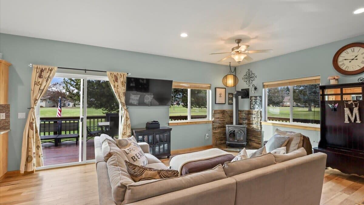 Photo of Livingroom in Blanchard