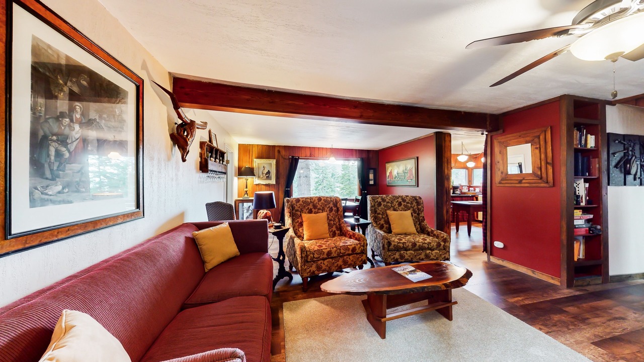 Photo of Livingroom in Joseph