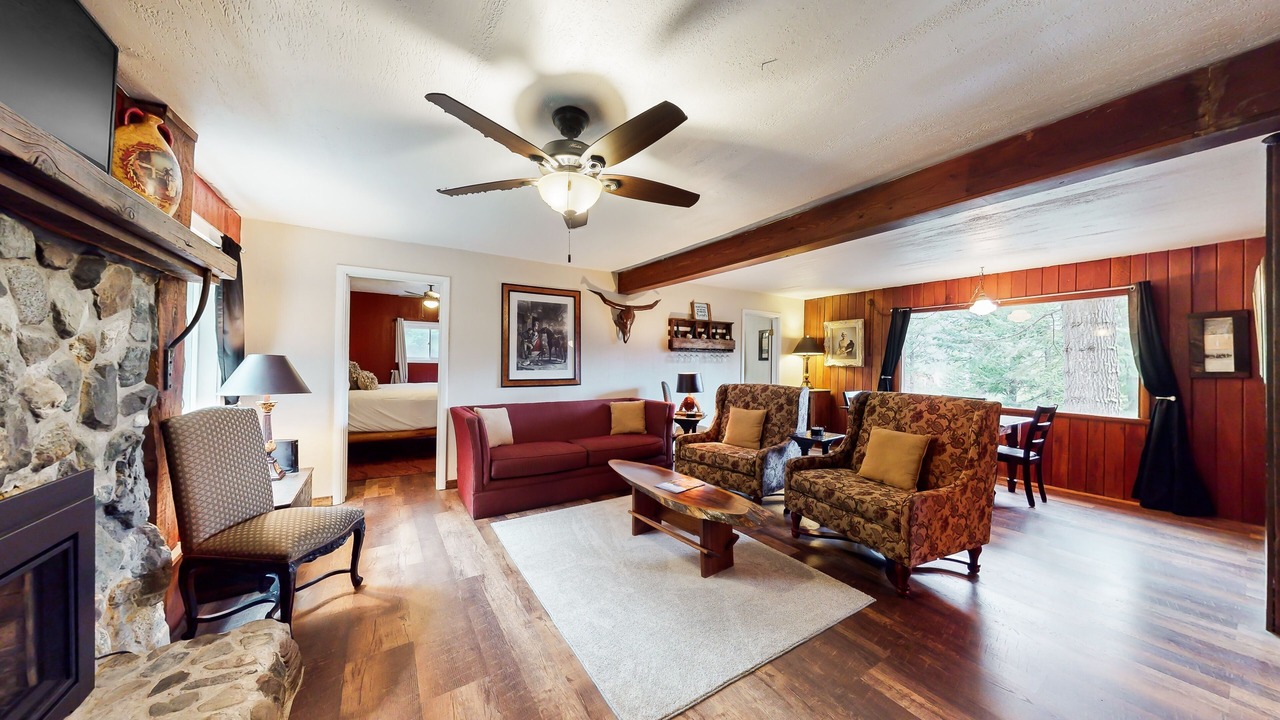 Photo of Livingroom in Joseph