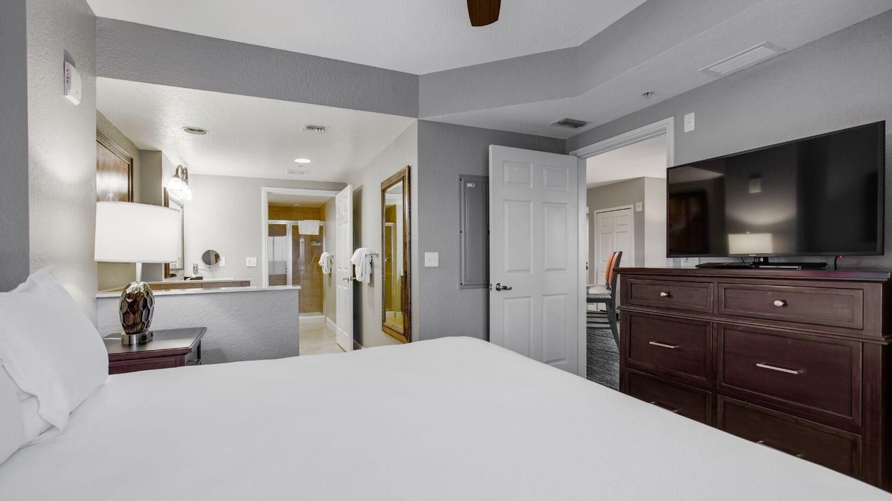 Photo of Bedroom in Lake Buena Vista