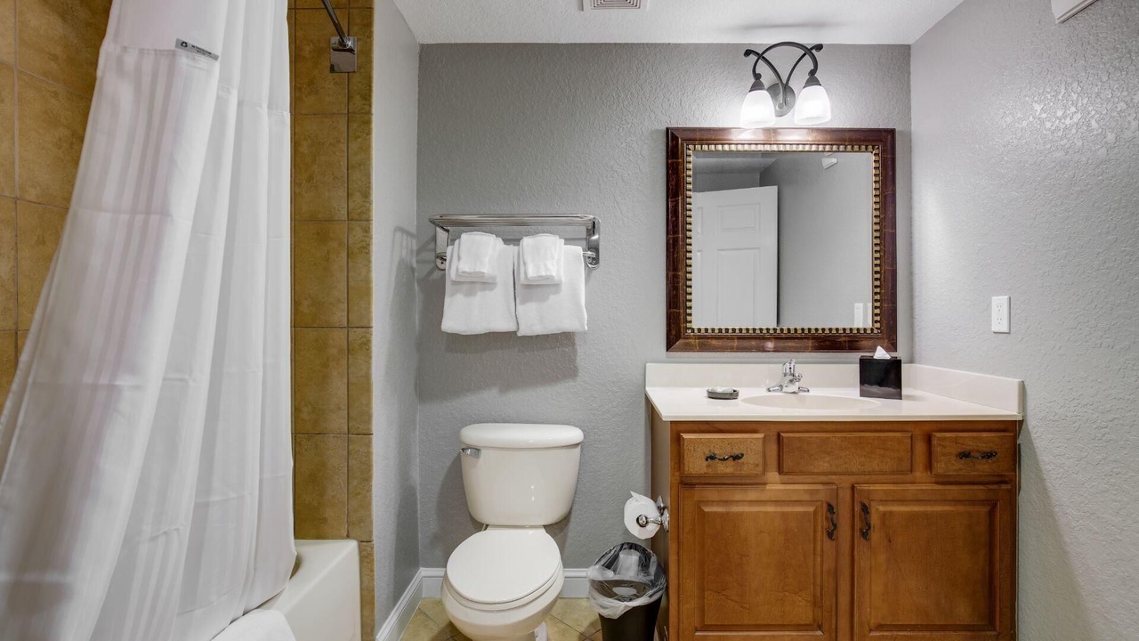 Photo of Bathroom in Lake Buena Vista