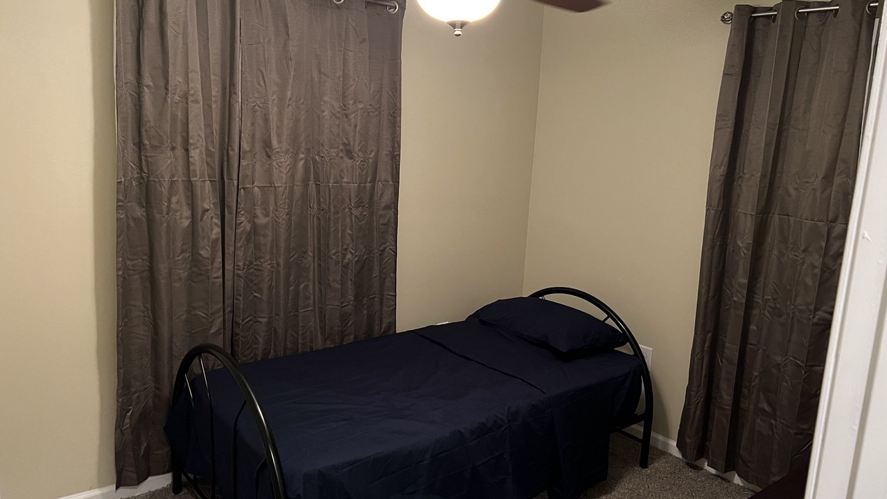 Photo of Bedroom in Pontiac