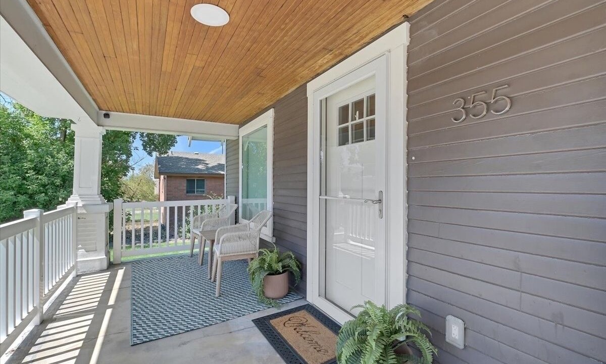 Photo of Patio Balcony in Logan