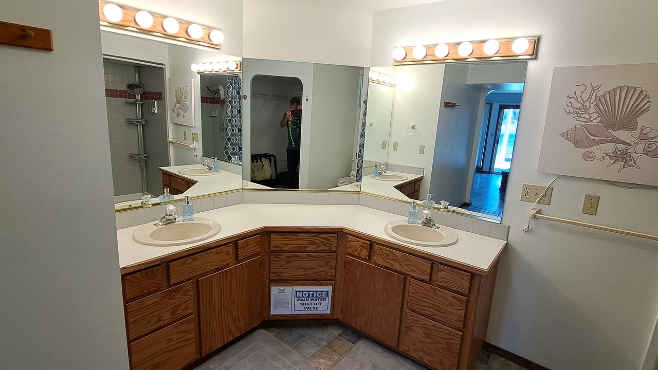 Photo of Bathroom in Newport