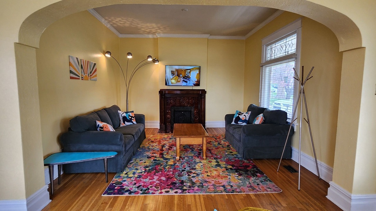 Photo of Livingroom in East Central