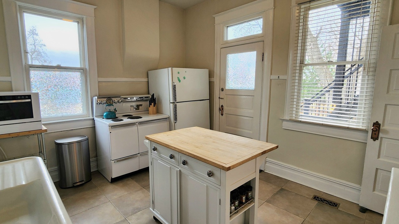 Photo of Kitchen in East Central