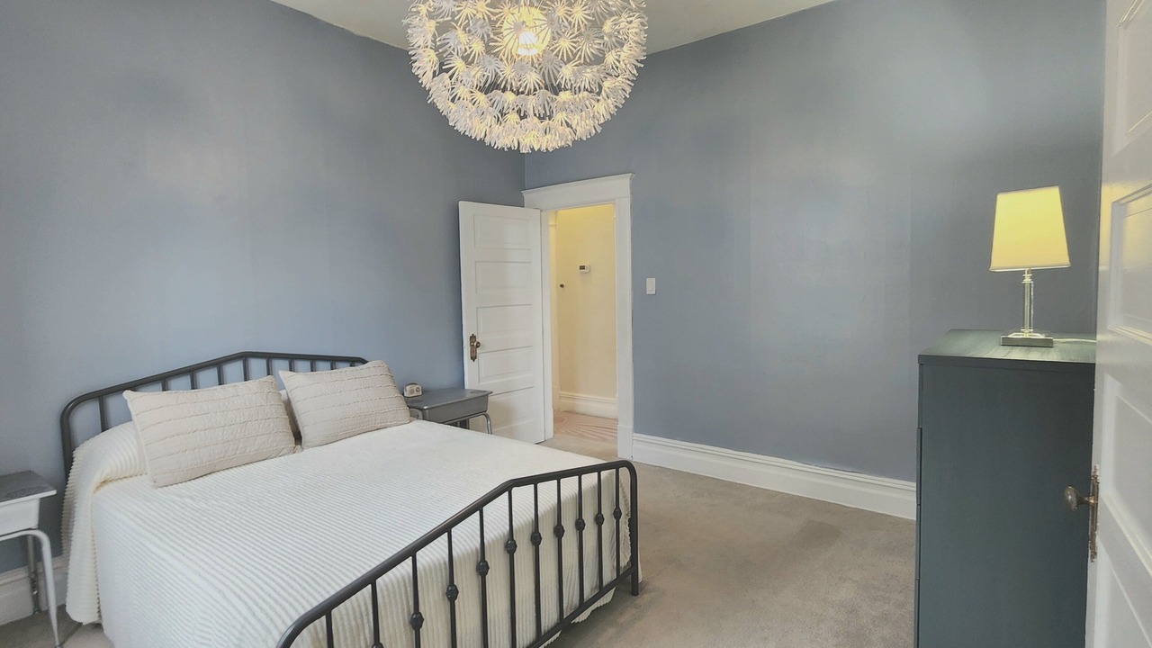 Photo of Bedroom in East Central