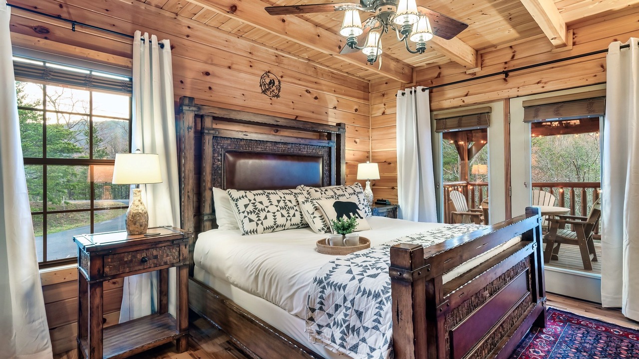 Photo of Bedroom in Smoky Mountains